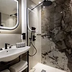 L'ormaie & 4* Paris