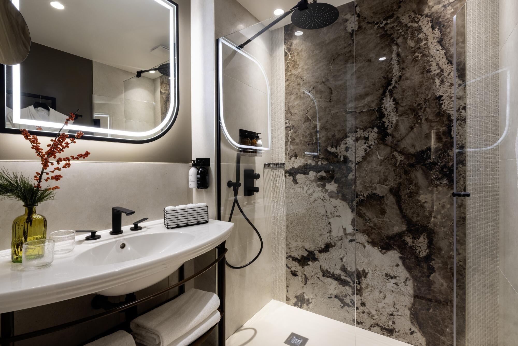 L'ormaie & 4* Paris